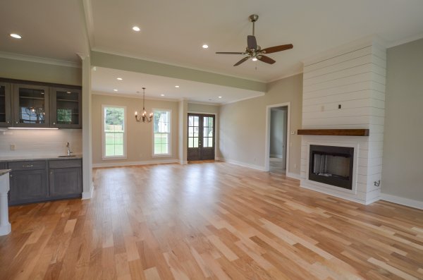 Click on house plans image to enlarge