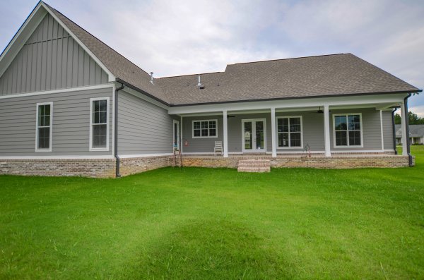 Click on house plans image to enlarge